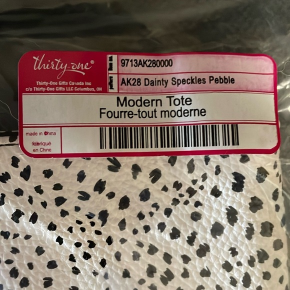 Thirty-one modern tote: Dainty Speckles Pebble - Picture 3 of 3
